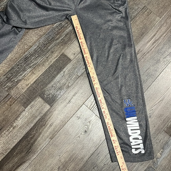 University of Kentucky sweatpants - Picture 4 of 5